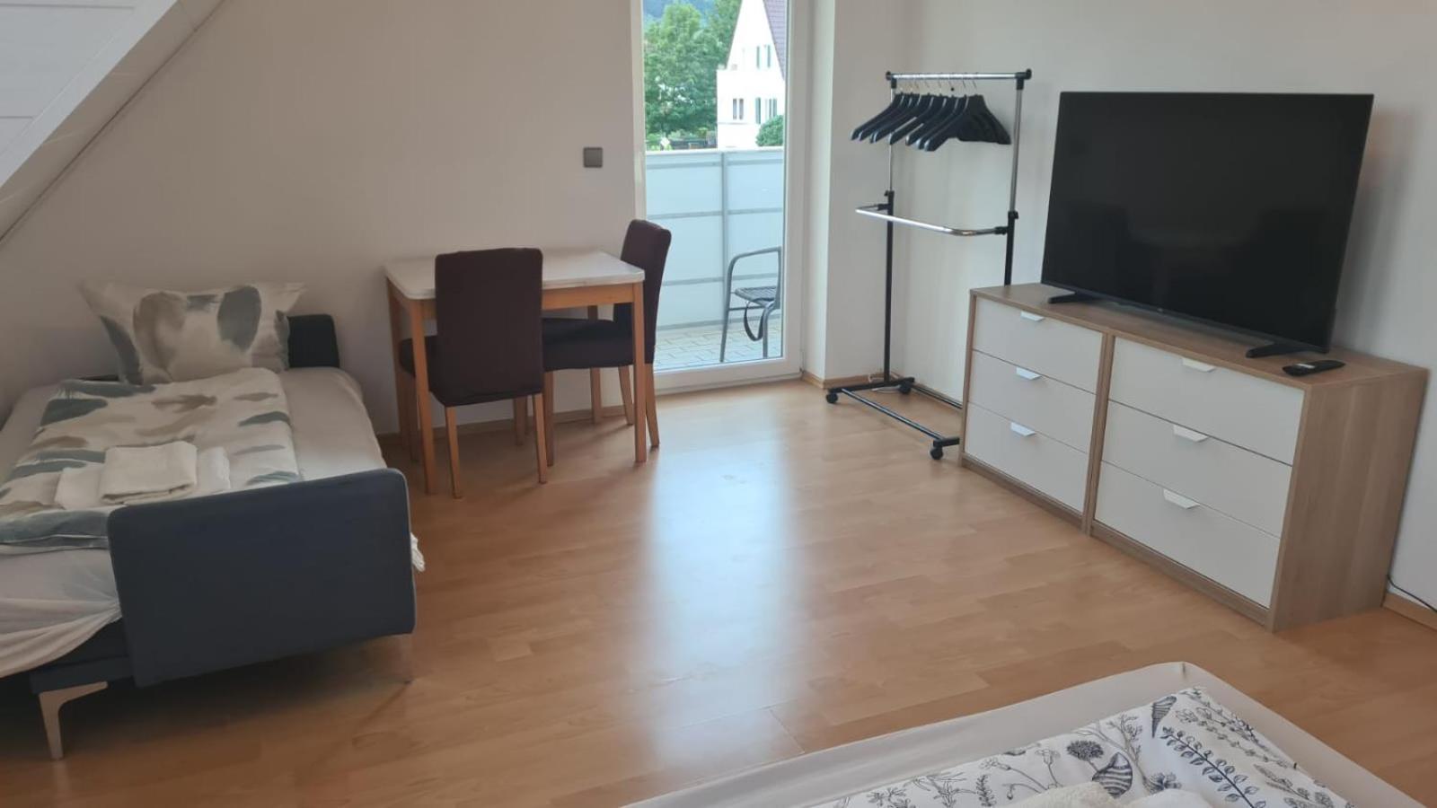 Schlafzimmer 1 Mit Top Aussicht Ueber Weilstetten Balingen Exteriér fotografie