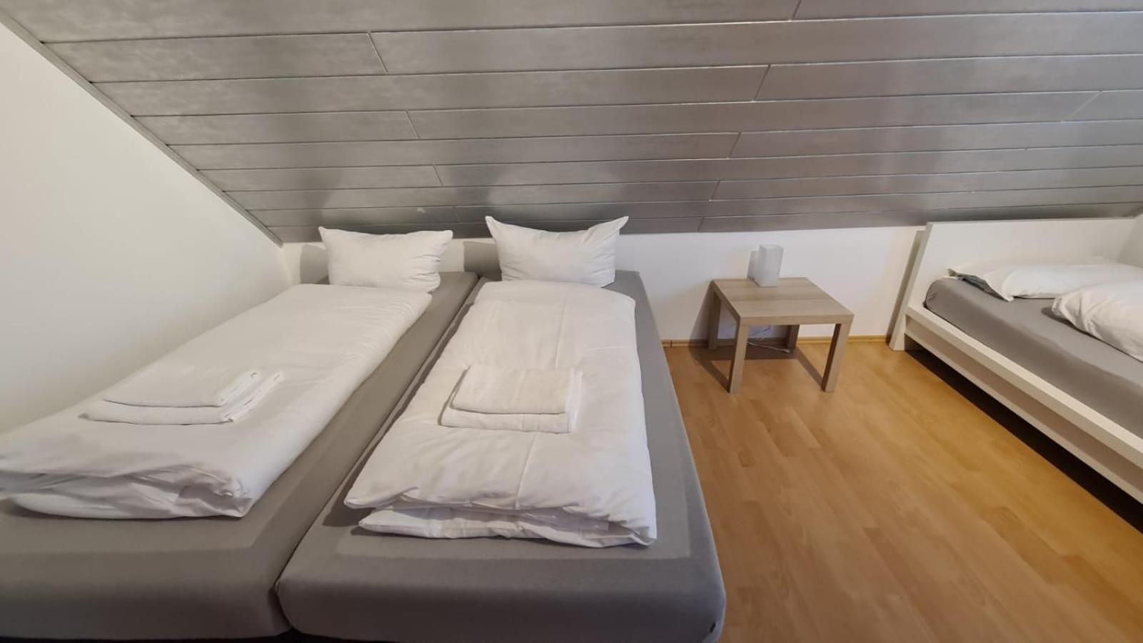 Schlafzimmer 1 Mit Top Aussicht Ueber Weilstetten Balingen Exteriér fotografie