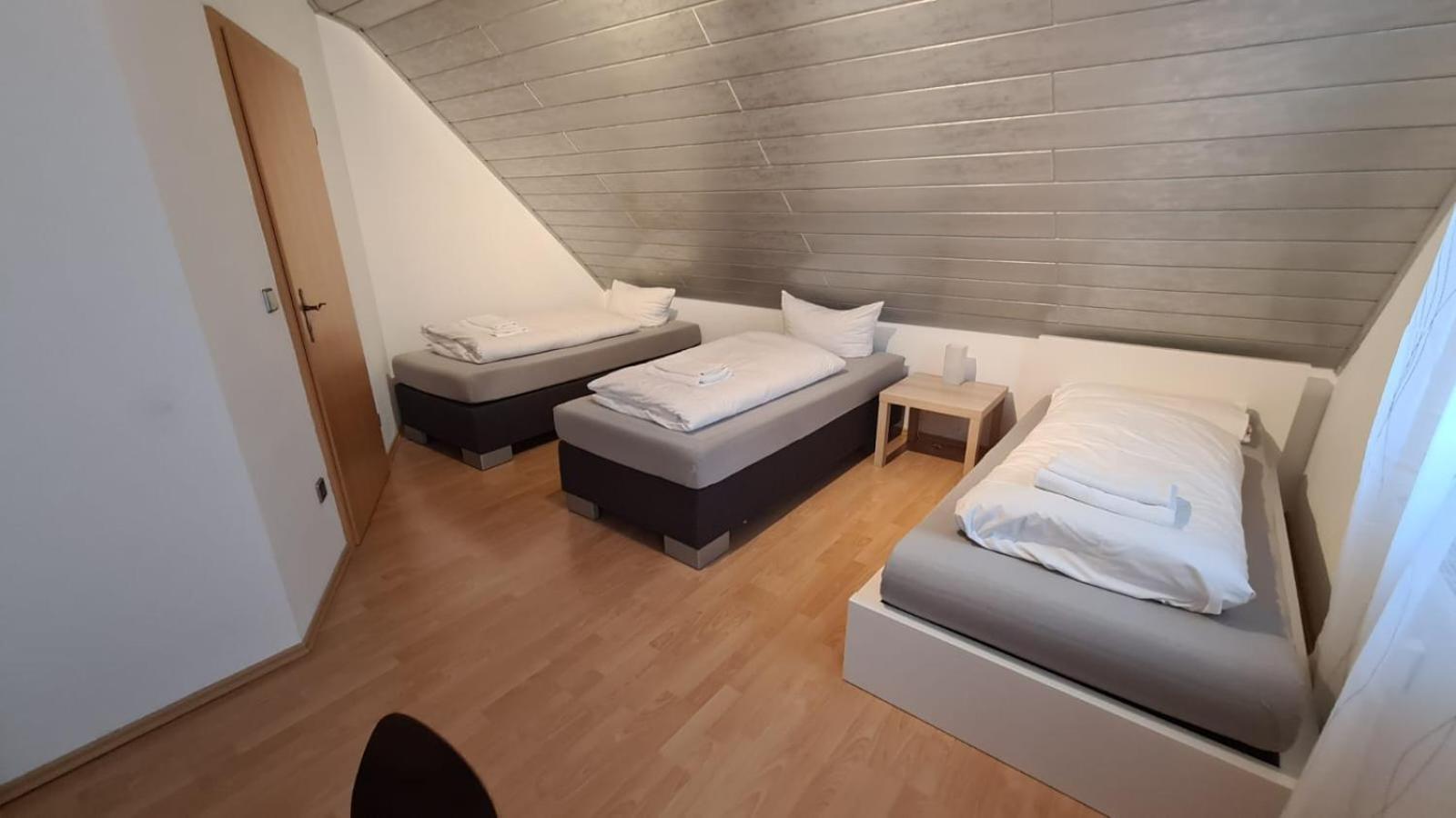 Schlafzimmer 1 Mit Top Aussicht Ueber Weilstetten Balingen Exteriér fotografie