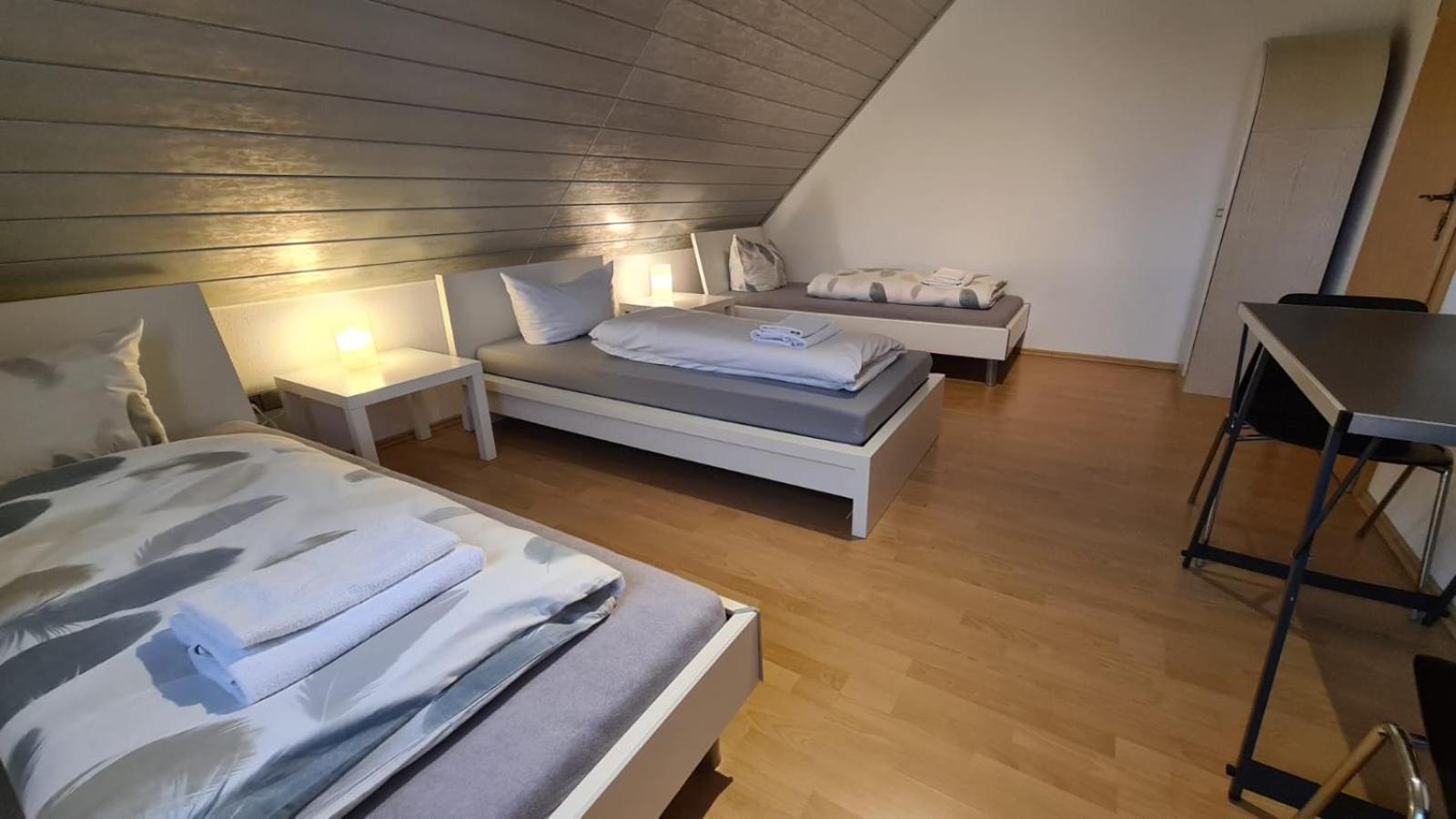 Schlafzimmer 1 Mit Top Aussicht Ueber Weilstetten Balingen Exteriér fotografie